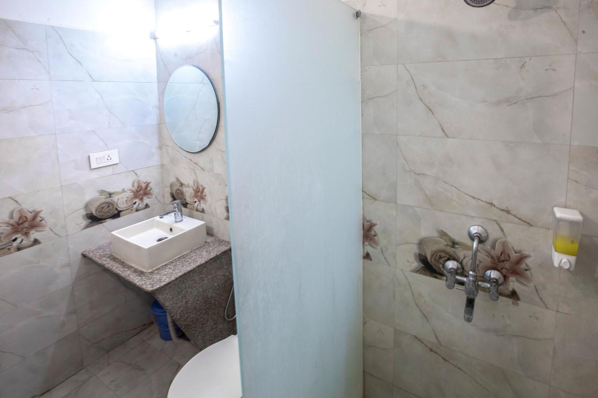 Hotel Bhakti Dhama Vrindāvan Exteriér fotografie